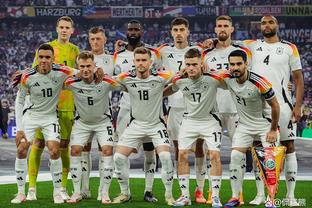 赫内斯：贝肯鲍尔为德国带来世界杯，大家能自豪地展示德国国旗
